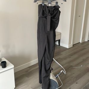 BOOHOO BLACK JUMPSUIT WITH BOW